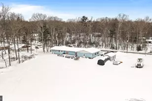 380 Cherry Lane Rd, Bartonsville, PA 18321 - Photo 4