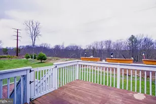 1019 Cricket Ln, Long Pond, PA 18334 - Photo 26