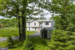 1019 Cricket Ln, Long Pond, PA 18334 - Photo 30
