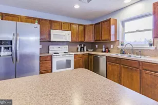 1019 Cricket Ln, Long Pond, PA 18334 - Photo 22