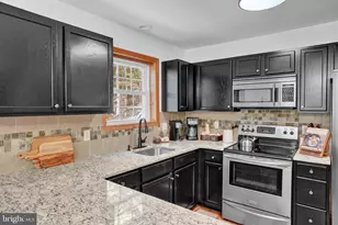 301 Wyomissing Dr, Pocono Lake, PA 18347 - Photo 24