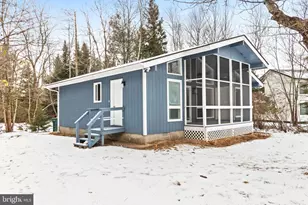 6522 Runnymead Ln, Tobyhanna, PA 18466 - Photo 1