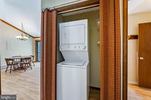 391 Berry Ln, Pocono Lake, PA 18347 - Photo 22