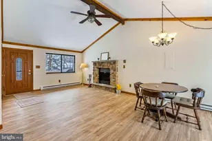 391 Berry Ln, Pocono Lake, PA 18347 - Photo 8