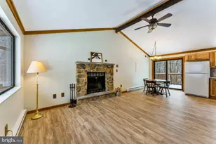 391 Berry Ln, Pocono Lake, PA 18347 - Photo 4