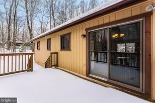 391 Berry Ln, Pocono Lake, PA 18347 - Photo 46