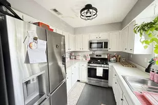 60E Lower Ridge View Circle, East Stroudsburg, PA 18302 - Photo 2