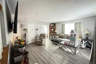 60E Lower Ridge View Circle, East Stroudsburg, PA 18302 - Photo 4