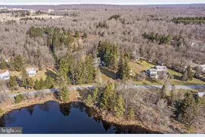 2101 Lakeside Drive, Tobyhanna, PA 18466 - Photo 2