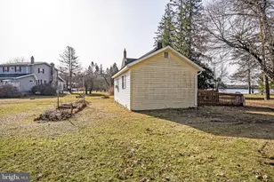 2101 Lakeside Dr, Tobyhanna, PA 18466 - Photo 60