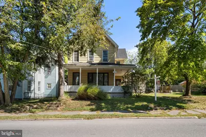 204 Lackawanna Avenue, East Stroudsburg, PA 18301 - Photo 2