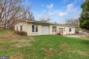 2115 W Main St, Stroudsburg, PA 18360 - Photo 4