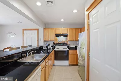 208 Sycamore Court, Tannersville, PA 18372 - Photo 16