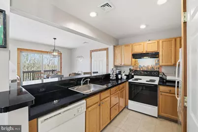 208 Sycamore Court, Tannersville, PA 18372 - Photo 14