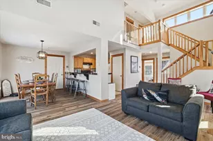 208 Sycamore Ct, Tannersville, PA 18372 - Photo 12