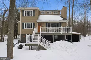 1781 Rolling Hills Dr, Tobyhanna, PA 18466 - Photo 2