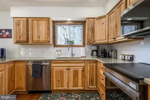 2206 Chatham Ct, Middle Smithfield, PA 18324 - Photo 24