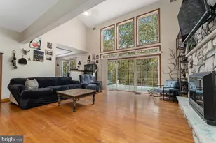 1187 Manzanedo Rd, East Stroudsburg, PA 18302 - Photo 10