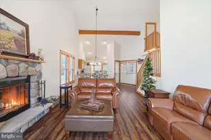 207 Sycamore Ct, Tannersville, PA 18372 - Photo 4