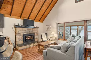 7698 Lake Shore Dr, Pocono Lake, PA 18347 - Photo 20