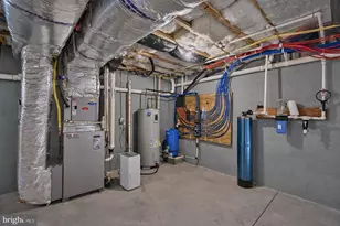 316 Reagan Dr, East Stroudsburg, PA 18301 - Photo 34