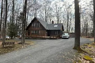 1654 Stag Run, Pocono Lake, PA 18347 - Photo 4