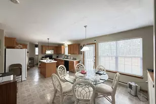 2005 Palisades Dr, Blakeslee, PA 18610 - Photo 12