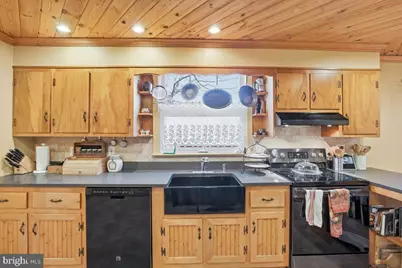 2487 Mountain Road, Stroudsburg, PA 18360 - Photo 18