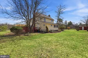 2487 Mountain Rd, Stroudsburg, PA 18360 - Photo 4