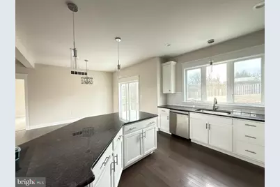 584 Westlake Drive, East Stroudsburg, PA 18302 - Photo 4