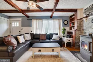 7106 Robinwood Dr, Tobyhanna, PA 18466 - Photo 8