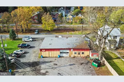 399 Oak Street, East Stroudsburg, PA 18301 - Photo 2