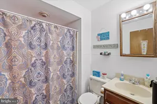 186 Thornapple Ln, Tobyhanna, PA 18466 - Photo 12