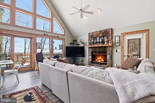 111 High Mountain Ln, Tannersville, PA 18372 - Photo 8