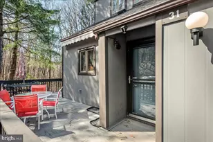 31 Middle Village Way, Tannersville, PA 18372 - Photo 4