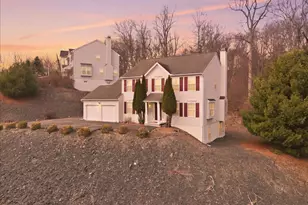 706 Franklin Ct, East Stroudsburg, PA 18302 - Photo 4