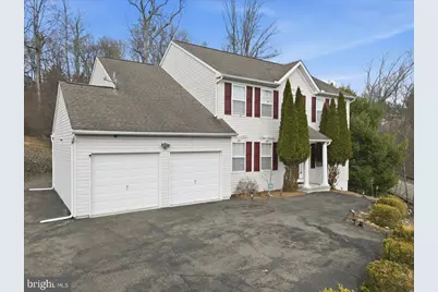 706 Franklin Court, East Stroudsburg, PA 18302 - Photo 2