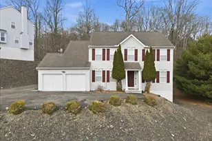 706 Franklin Ct, East Stroudsburg, PA 18302 - Photo 1