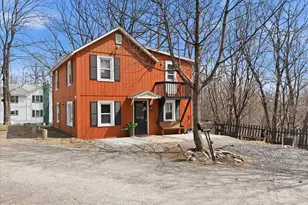 22 Quay Ave, Mount Pocono, PA 18344 - Photo 2