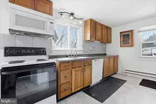 22 Quay Ave, Mount Pocono, PA 18344 - Photo 18