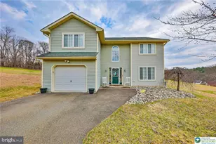 2260 Reo Dr, Effort, PA 18330 - Photo 2