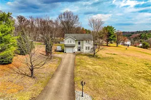 2260 Reo Dr, Effort, PA 18330 - Photo 1