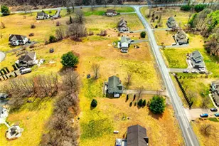 2260 Reo Dr, Effort, PA 18330 - Photo 36