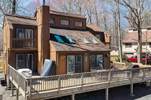 2038 Beaver Run Rd, Pocono Lake, PA 18347 - Photo 4
