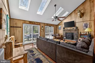2038 Beaver Run Rd, Pocono Lake, PA 18347 - Photo 16