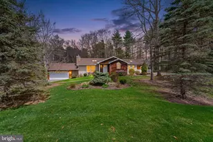 128 Nakora Dr, Blakeslee, PA 18610 - Photo 2