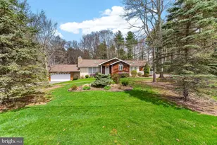 128 Nakora Dr, Blakeslee, PA 18610 - Photo 4