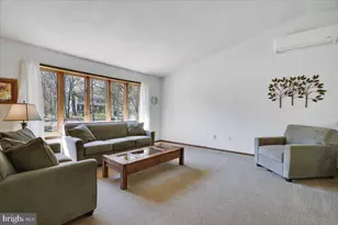 520 Executive Dr, Stroudsburg, PA 18360 - Photo 8