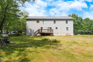 152 Granite Rd, Long Pond, PA 18334 - Photo 2