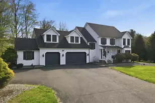 5556 Bridle Rd, Stroudsburg, PA 18360 - Photo 6